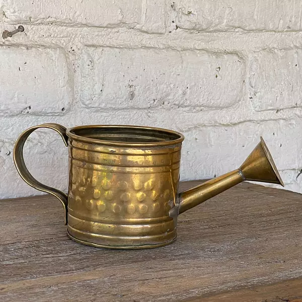 Regadera Pequeña En Lámina De Bronce - India 1980