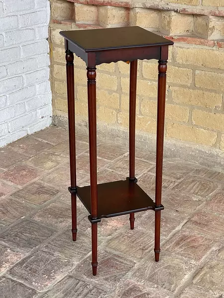 Mesa De Madera The Bombay Company - China 1999