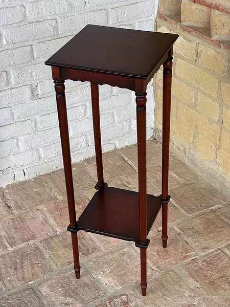 Mesa De Madera The Bombay Company - China 1999