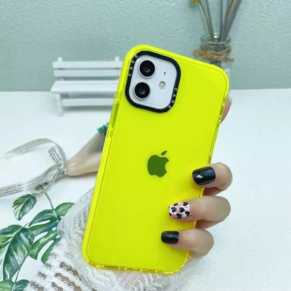 Case Translucido Verde Neón Iphone11