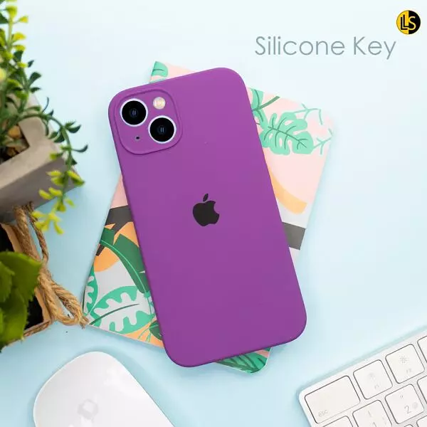 Silicon Case Morado Protector Cámaras Iphone15plus