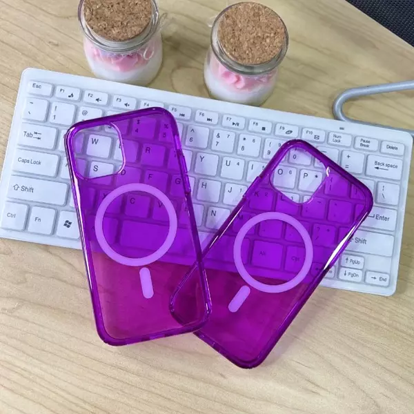 Case Magsafe Morado Translucido Iphone12