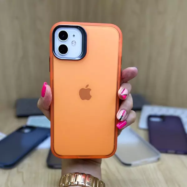 Case Naranja Mate Iphone15pro+