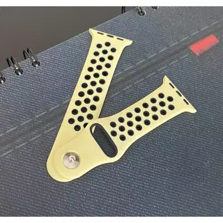 Pulso Nike Crema Con Negro 38-40-41