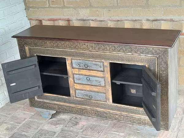 Bife 2 Puertas 3 Cajones - India 1980