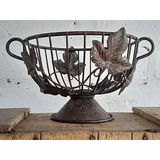 Canastilla Metálica Decorada Con Hojas De Parra