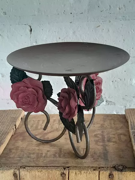 Soporte Para Vela Decorado Con Rosas En Resina