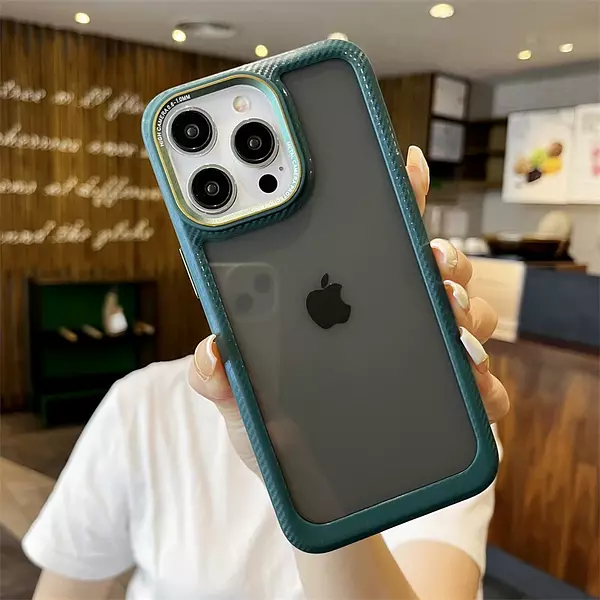 Case Borde Verde Humo Iphone15pro+