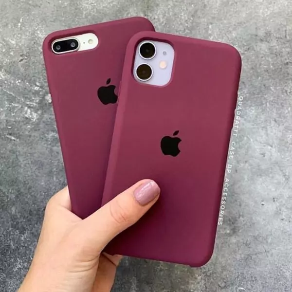 Silicone Case Vinotinto Iphone15pro