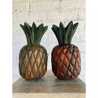 Pareja De Piñas Talladas En Madera