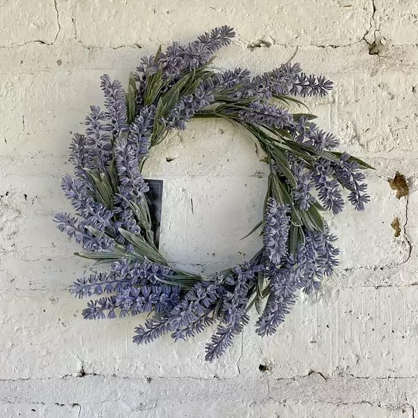 Corona Con Ramas Y Flores De Lavanda Artificial