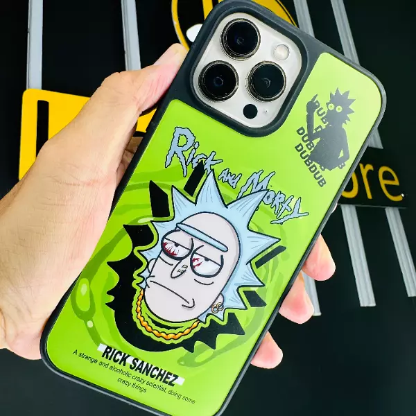 Case Antichoque Diseño Rick Y Morty Animado Iphone 15 Pro