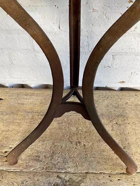 Mesa Antigua Trípode Industrial - Colombia 1950