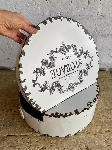 Caja Metálica Redonda Con Asas Y Cierre U.S.A. 1980