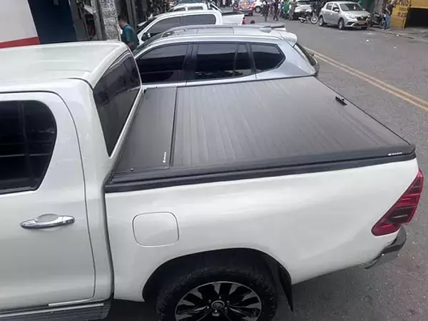 Carpa Rígida Retráctil Manual Keko Toyota Hilux