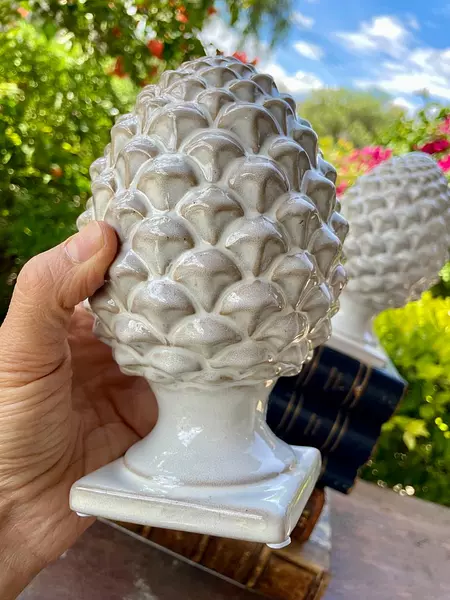 Piñas De Pino En Cerámica X 2