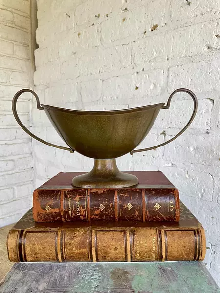 Recipiente De Bronce