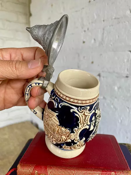 Jarro Cerveza En Alto Relieve - Alemania Occidental 1970