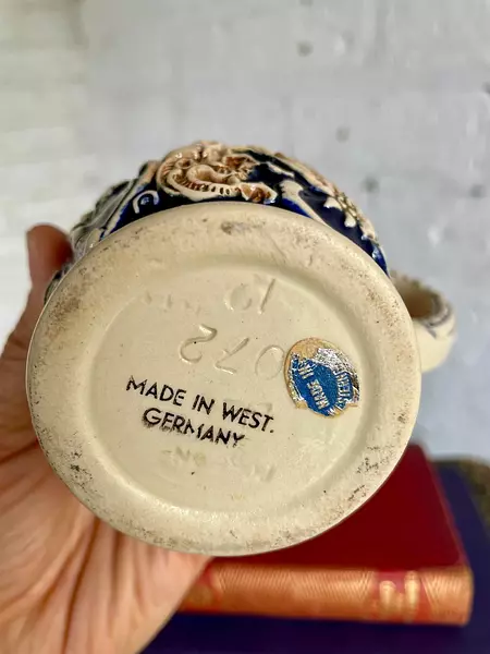 Jarro Cerveza En Alto Relieve - Alemania Occidental 1970