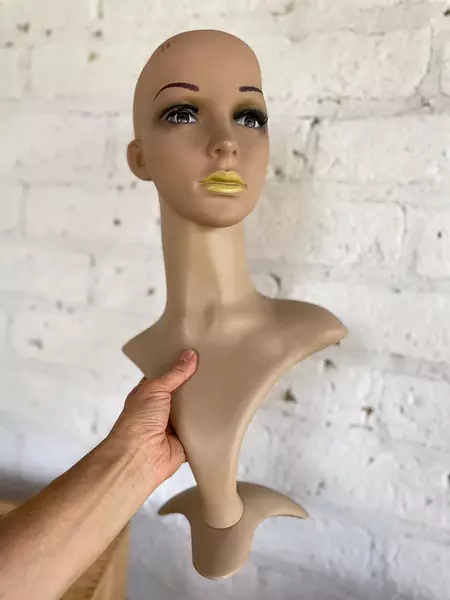 Cabeza Maniquí Cuello Largo