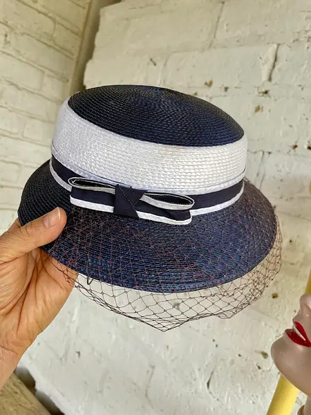 Sombrero Con Malla De Tul - 1960