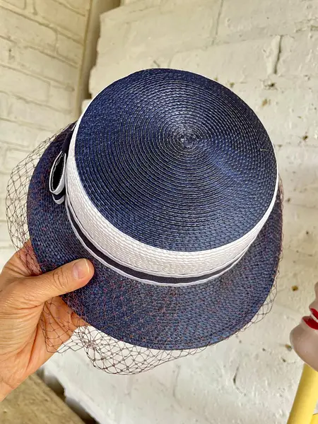 Sombrero Con Malla De Tul - 1960