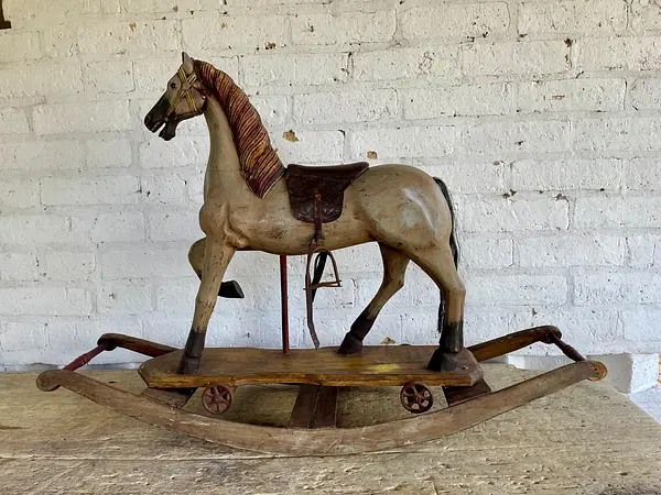 Caballo Balancín Tallado Madera Con Ruedas - Inglaterra 1900