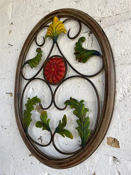 Aplique Ovalado Con Arabescos Hojas Y Rosetón