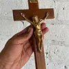 Crucifijo Madera Y Resina