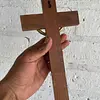 Crucifijo Madera Y Resina