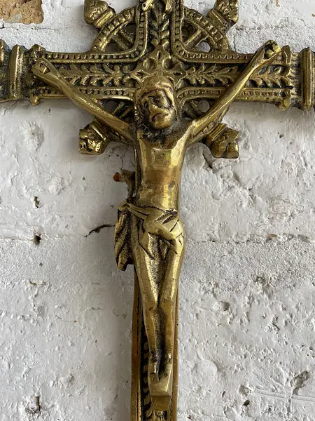 Crucifijo Dorado De Pared Y Crucero Calado - Colombia 1980