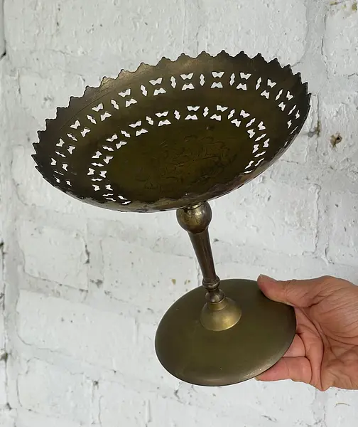 Plato De Bronce Festoneado Con Pedestal - India 1980