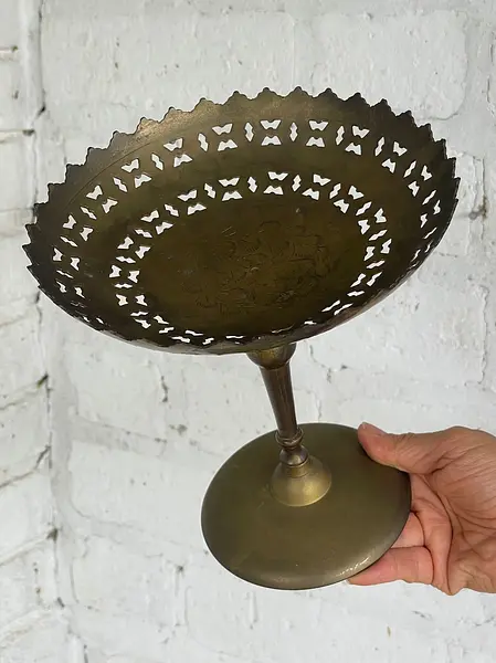 Plato De Bronce Festoneado Con Pedestal - India 1980