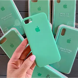 Silicon Case Verde Claro Iphone 16