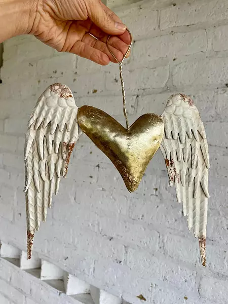 Alas Blancas Metálicas