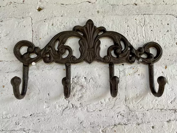 Perchero Para Anclar En Pared Cuatro Ganchos