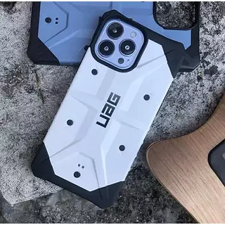 Case Antishok Blanco Iphone 15pro