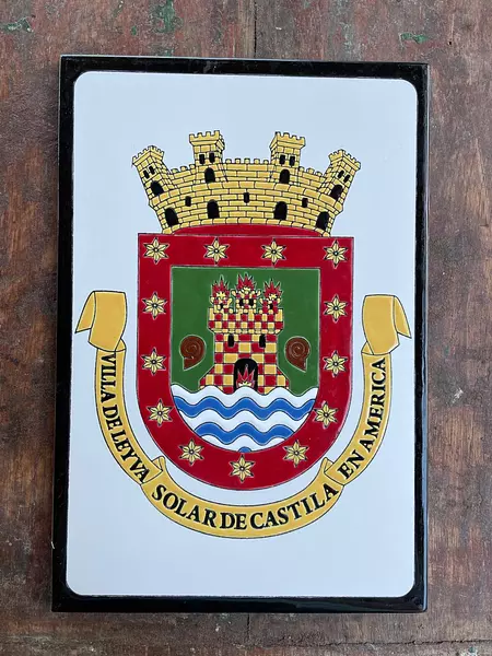 Azulejo Escudo De Villa De Leyva 20 X 30 Cm