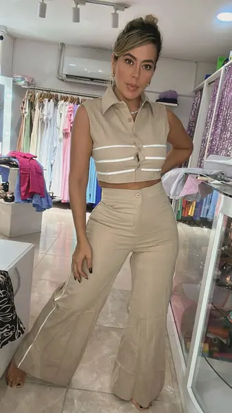 Set Chaleco Beige – Chic Neutro Y Sofisticado