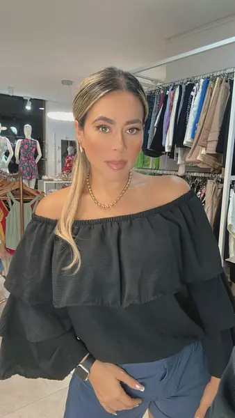Blusa Bandeja Negra