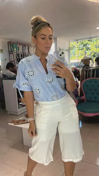 Blusa Rayas Flores