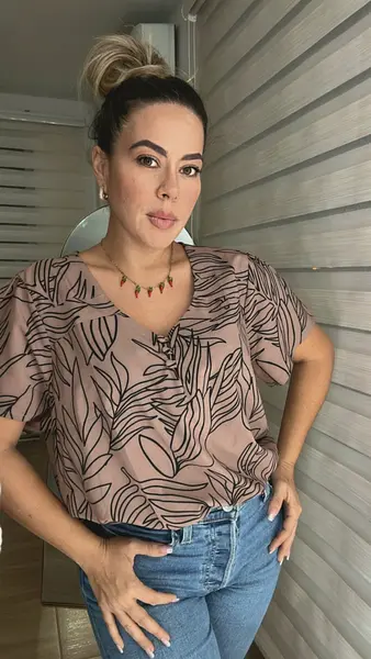 Blusa Café Hojas