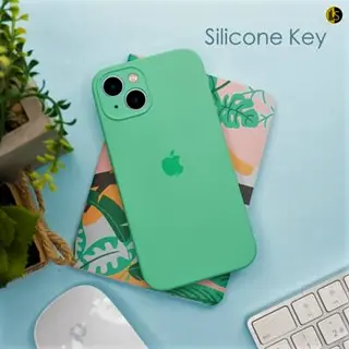 Silicon Case Verde Protector Cámara Iphone 16pro+