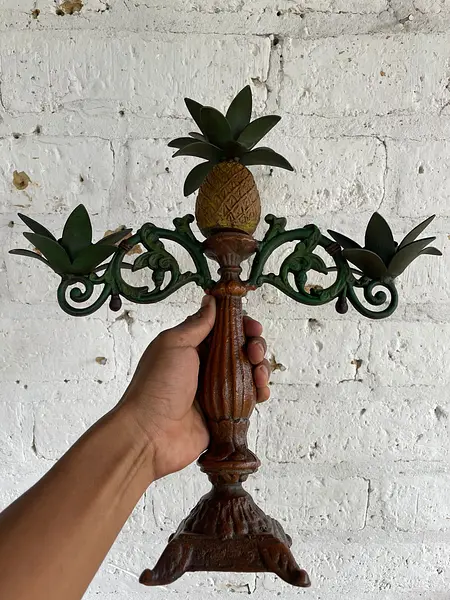 Candelabro Piña Con Espacio Para 3 Velas
