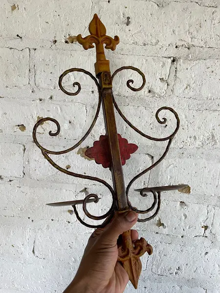 Candelabro Metálico De 2 Luces Flor De Lis