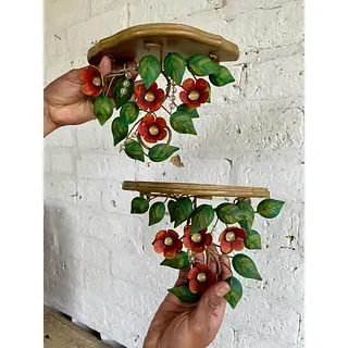 Repisas Con Flores Y Hojas Metálicas - 2000