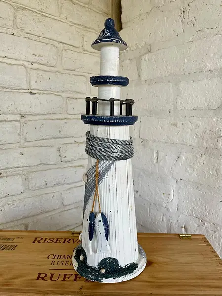 Faro Rústico Con Soga, Red, Peces Y Conchas