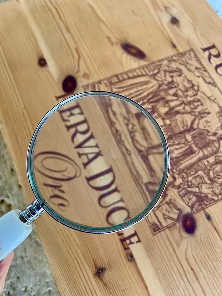 Lupa De Mano Y Mango Decorado Con Un Pájaro - U.S.A. 2005