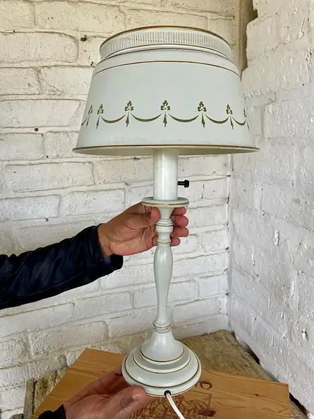 Lámpara Toleware - U.S.A. 1950