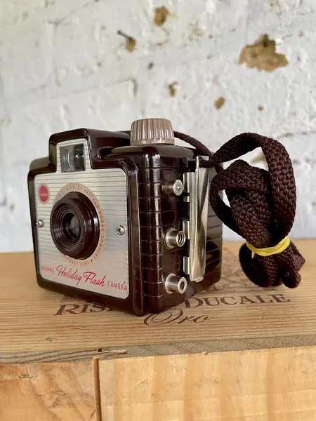 Cámara Kodak Brownie Holiday Flash - U.S.A 1950